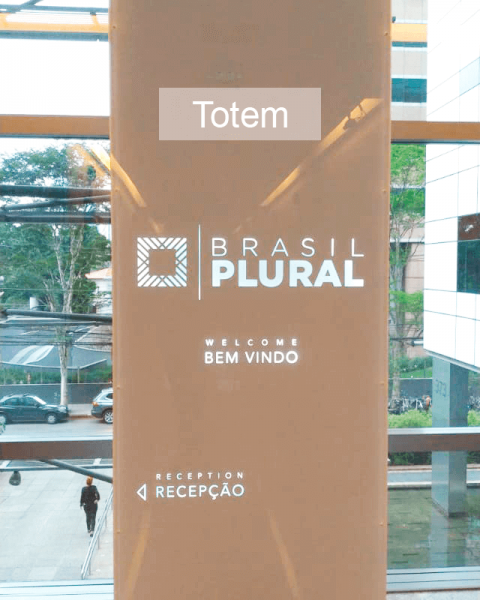 totem brasil plural 01