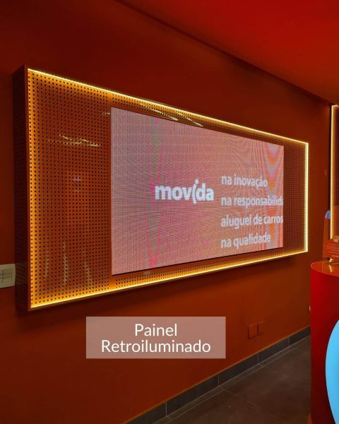 Movida JK - Painel Informativo Retroiluminado